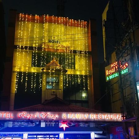 Hotel Royal Wings Nedumbassery Bagian luar foto